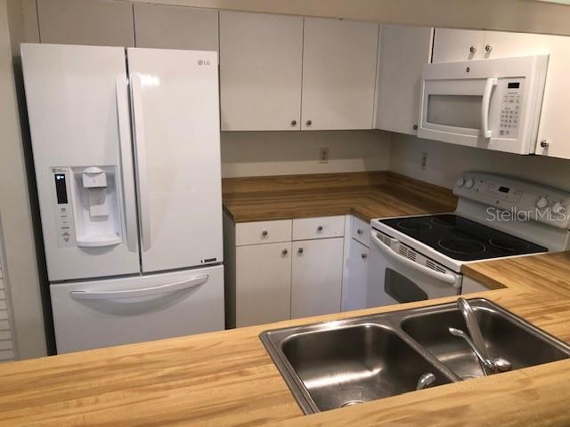 BIRD BAY V - Residential Lease