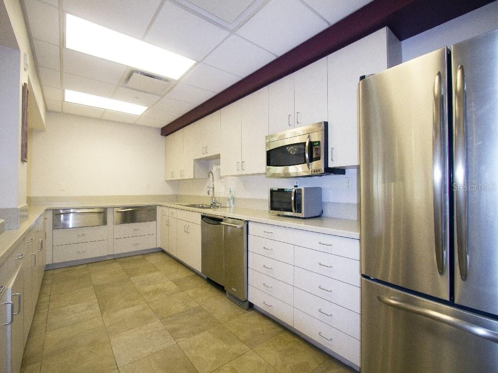 BIRD BAY V - Residential Lease