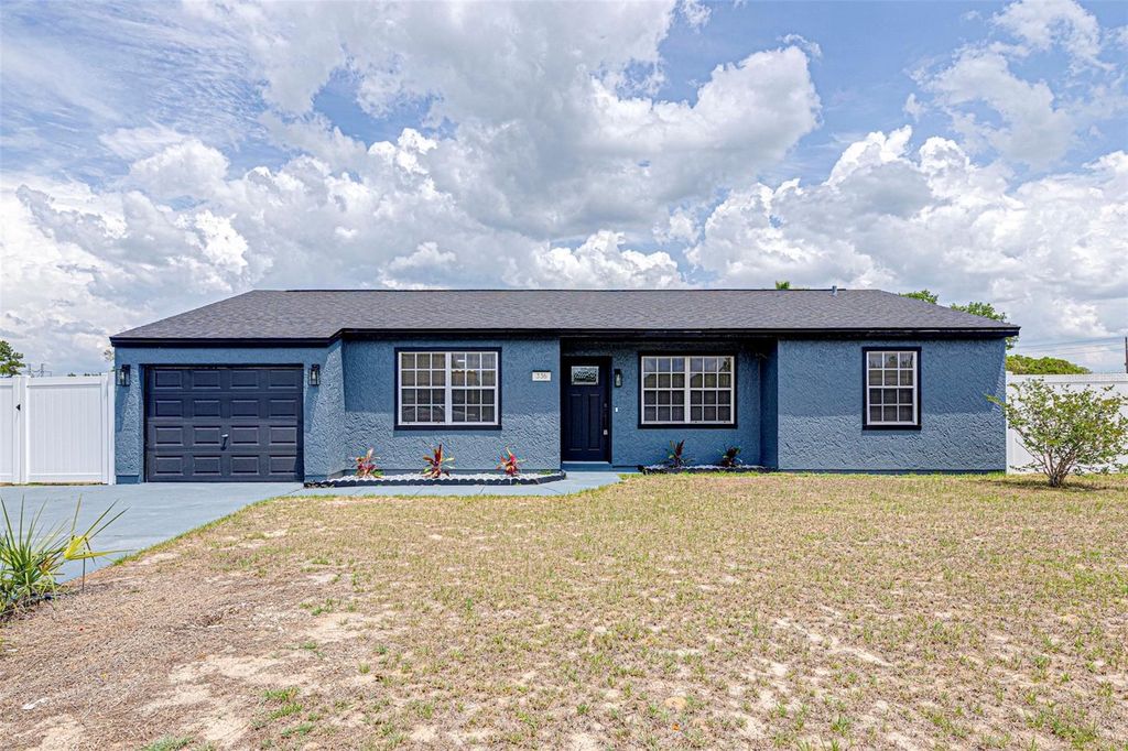 Photo of 336 Oak Track Drive, Ocala, FL 34472 (MLS # O6407220)