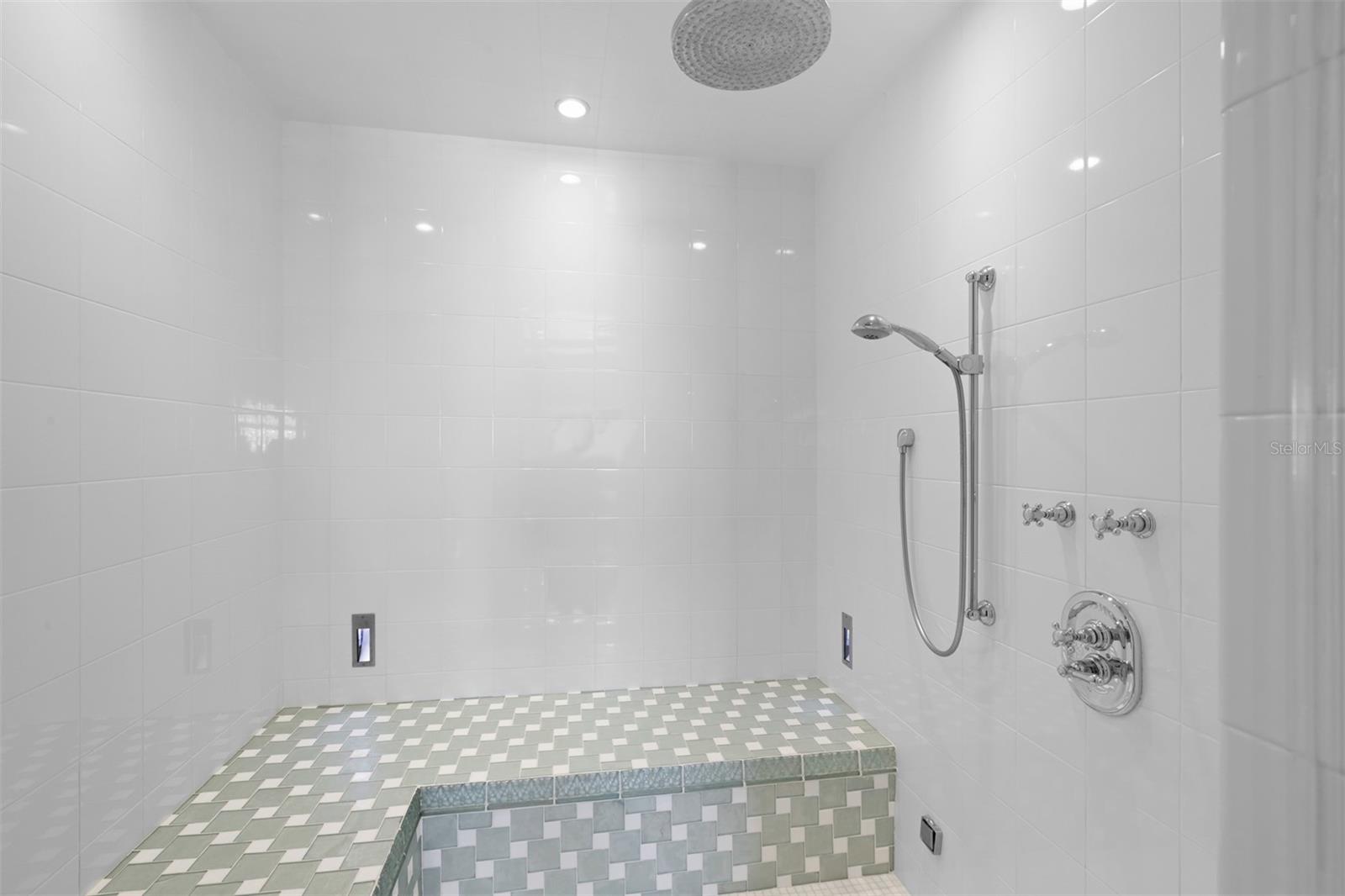 HAMMOCK DUNES - Residential