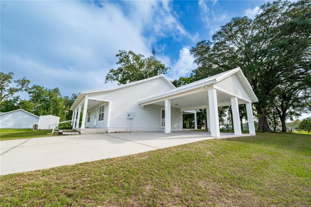 Photo of 16011 NW 73rd Court, Trenton, FL 32693 (MLS # GC534476)