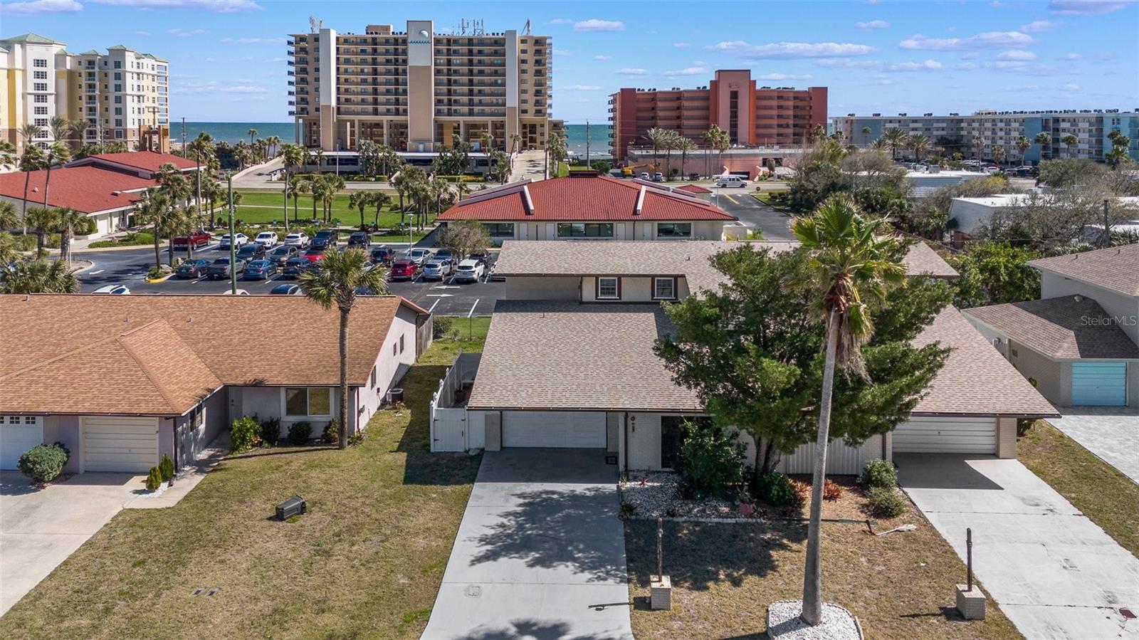 3833 SANDSTONE COURT