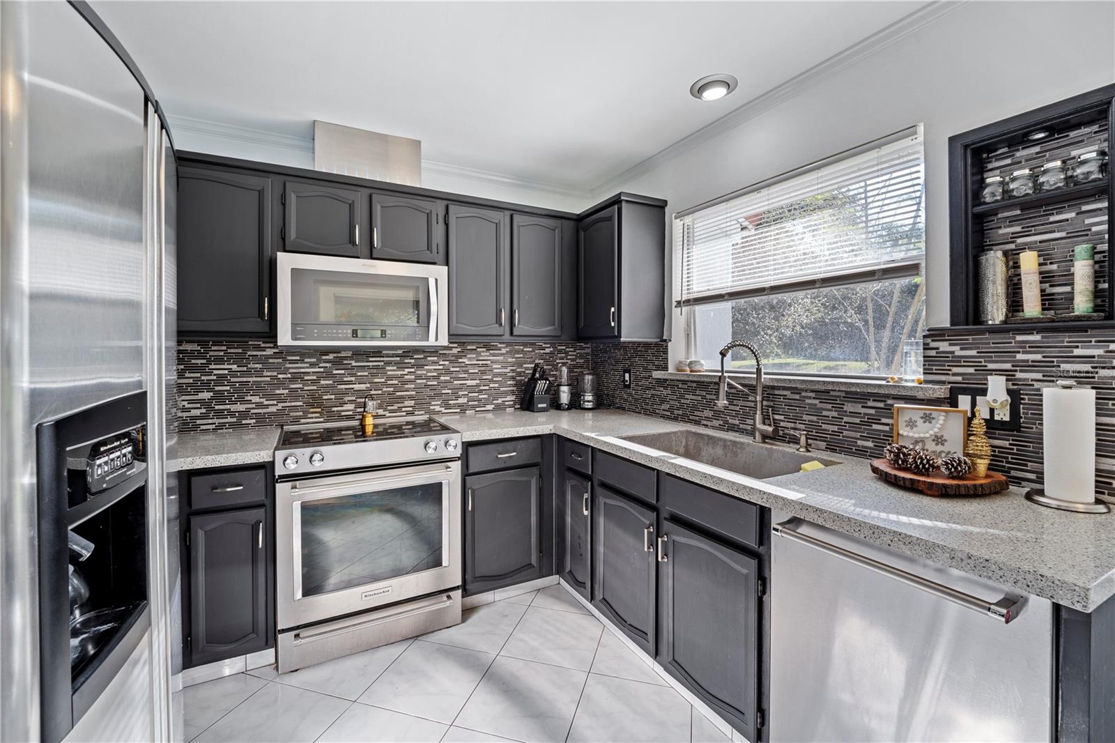 ROCKET CITY - Residential