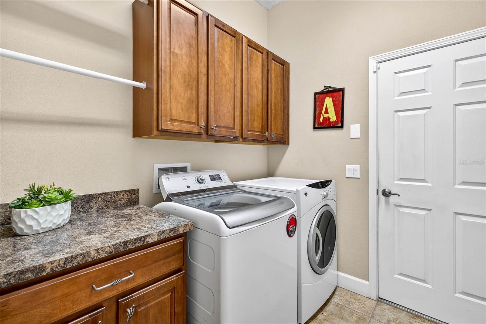 VIRGINIA ACRES - Residential