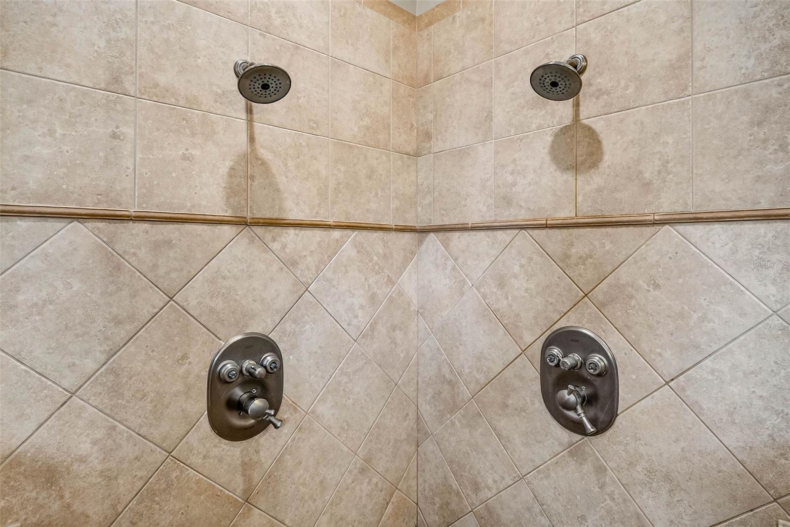 VIRGINIA ACRES - Residential