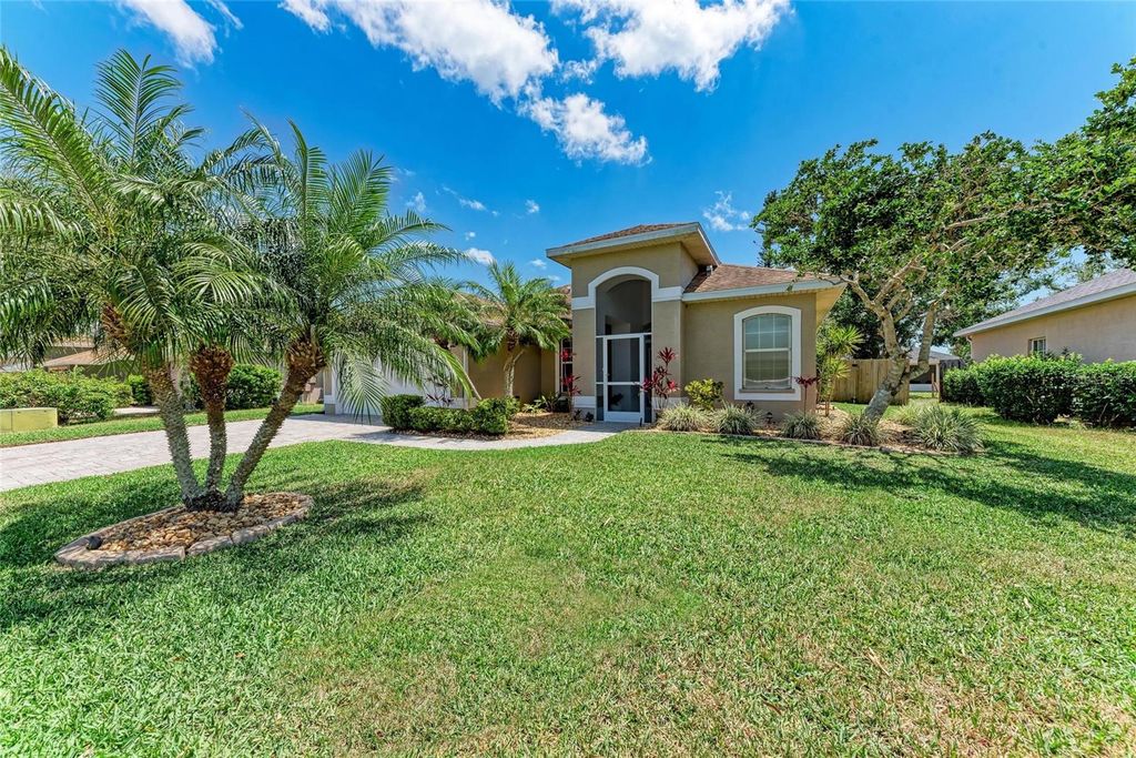 Photo of 7814 48th Avenue E, Bradenton, FL 34203 (MLS # A4649021)
