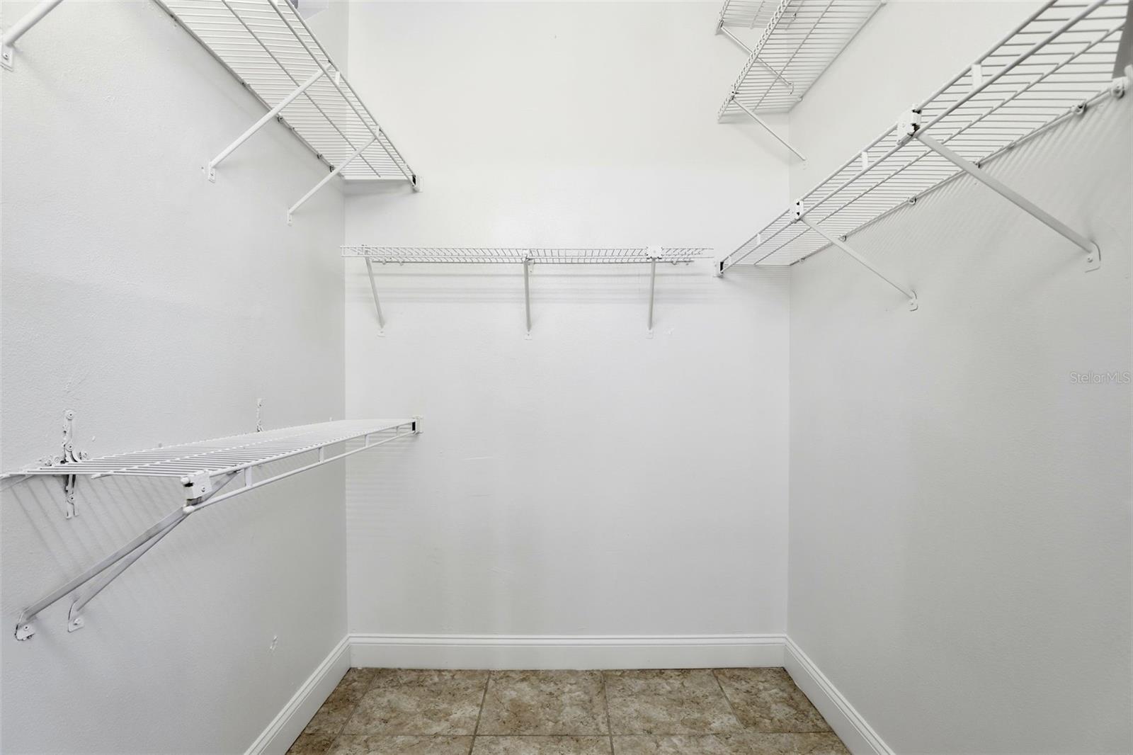 LAKEVIEW VILLAGE - Residential