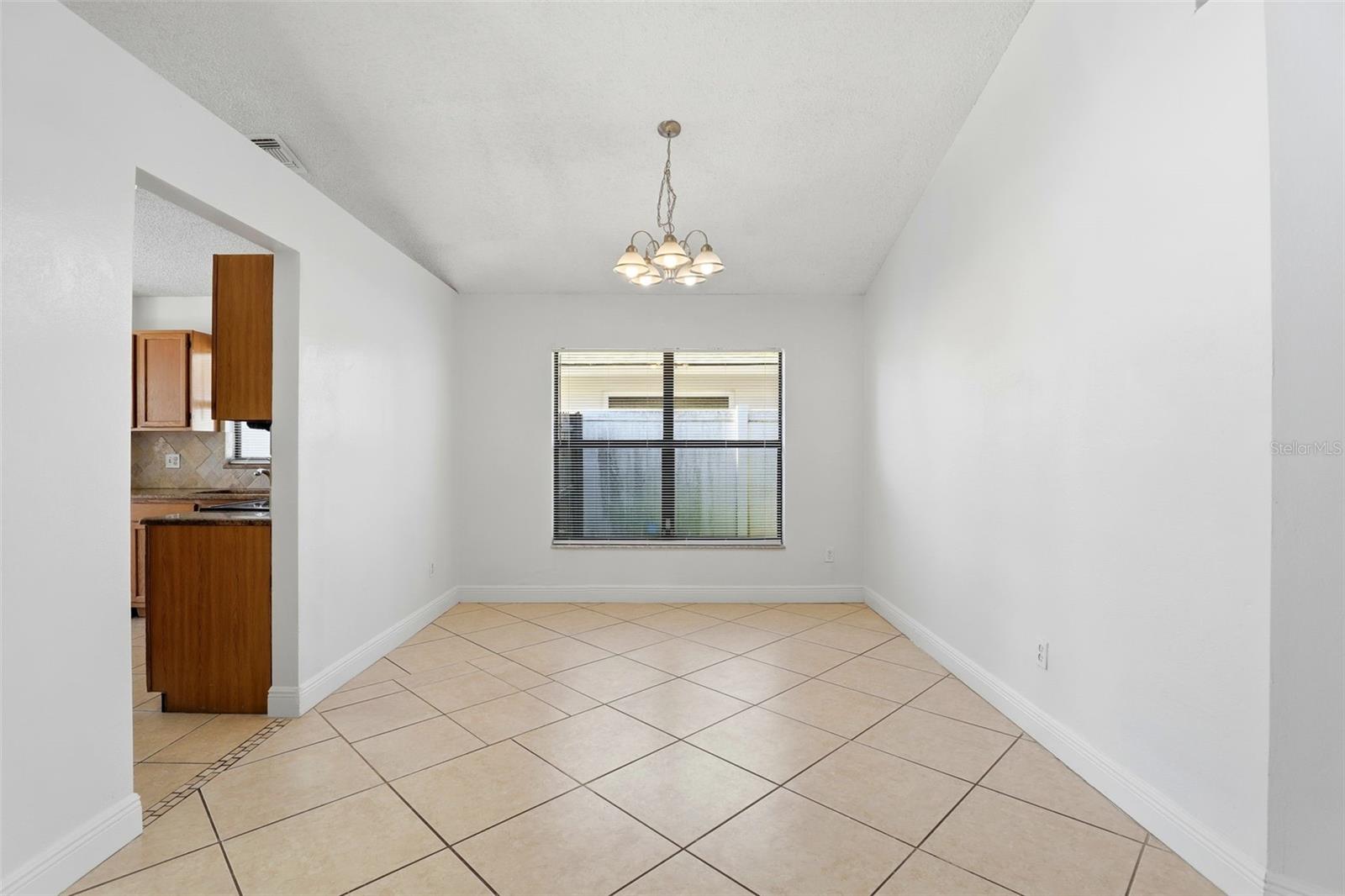 LAKEVIEW VILLAGE - Residential