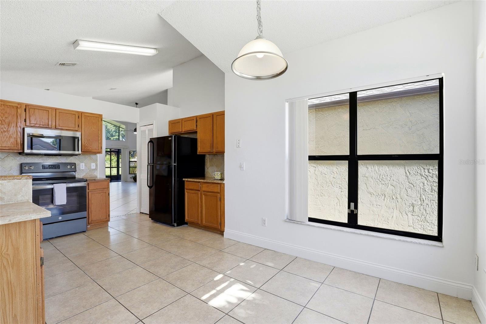 LAKEVIEW VILLAGE - Residential