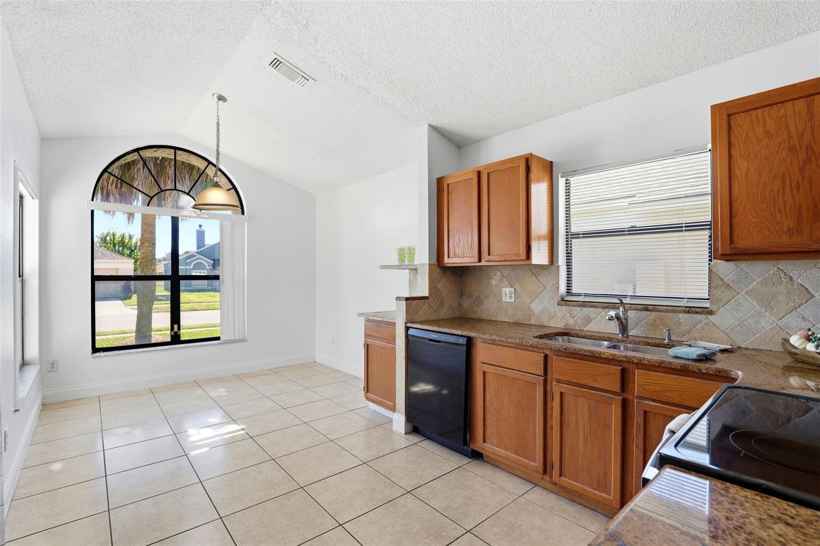 LAKEVIEW VILLAGE - Residential