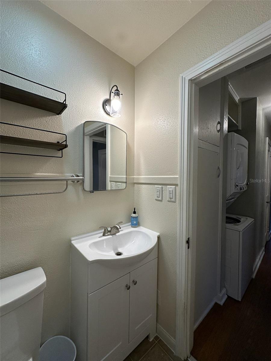 PIEDMONT PLACE - Residential Lease