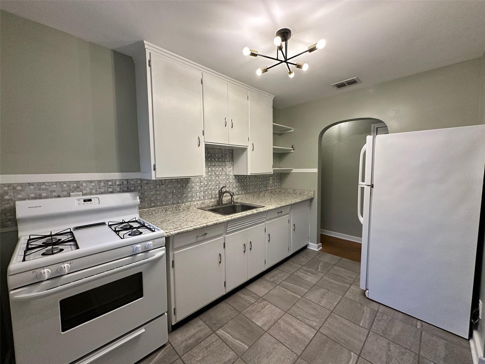 PIEDMONT PLACE - Residential Lease