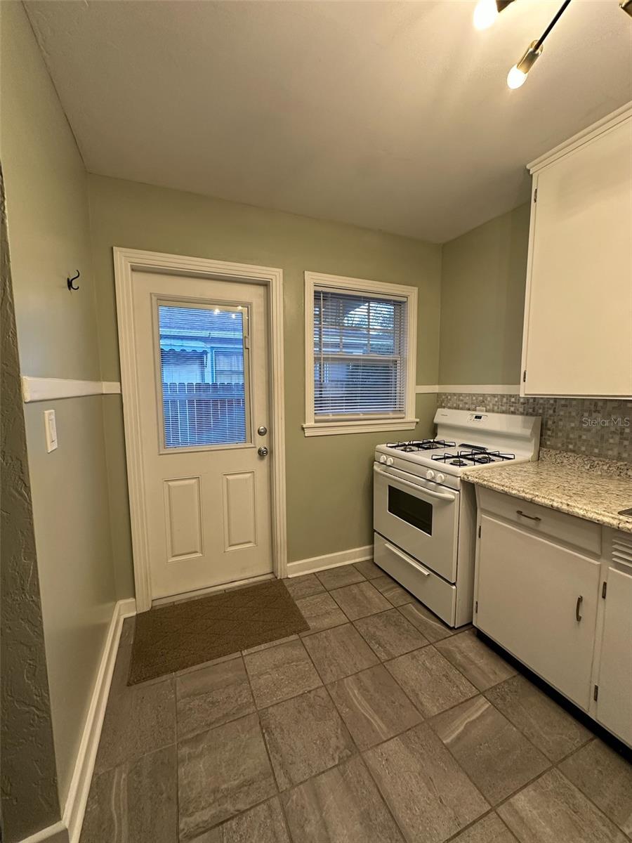 PIEDMONT PLACE - Residential Lease