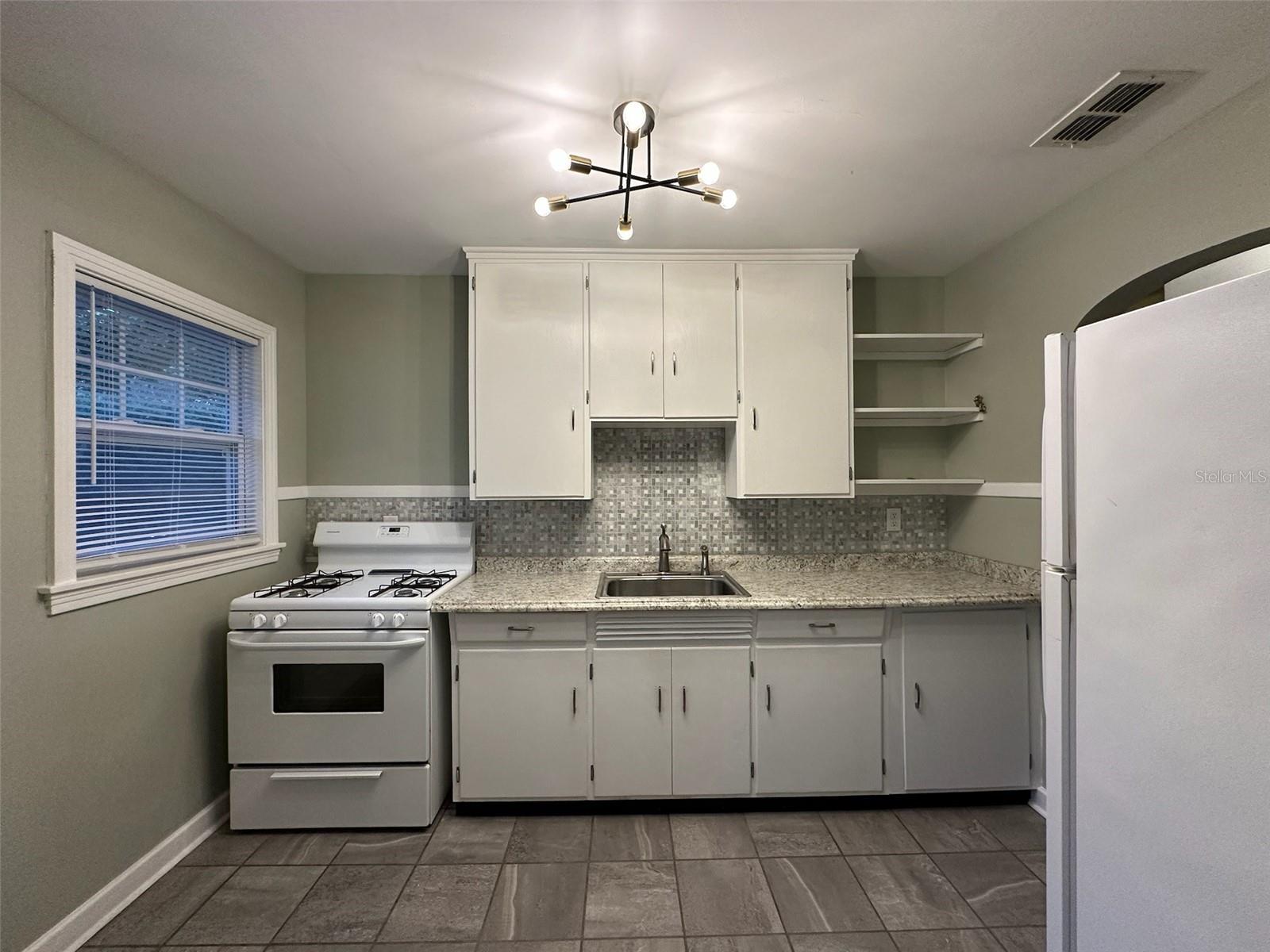 PIEDMONT PLACE - Residential Lease