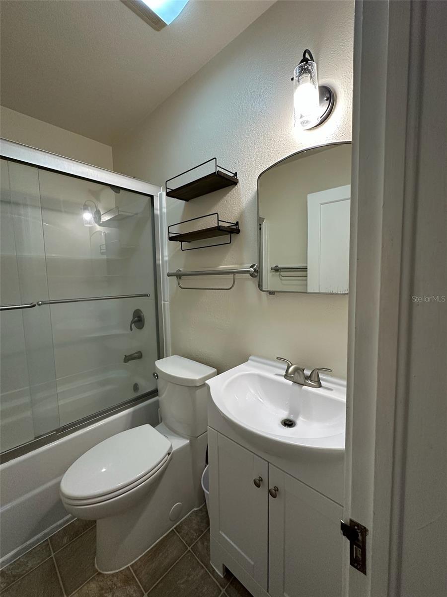 PIEDMONT PLACE - Residential Lease