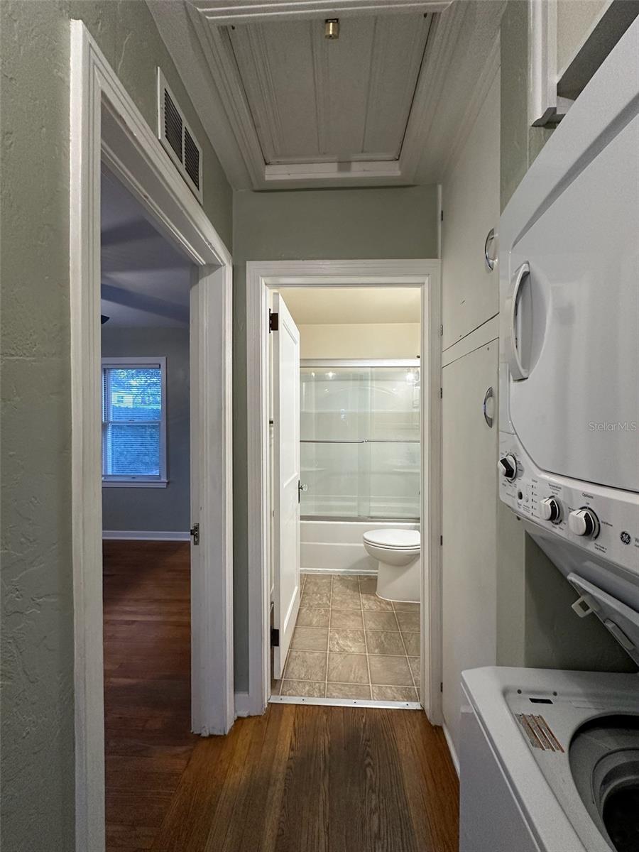 PIEDMONT PLACE - Residential Lease