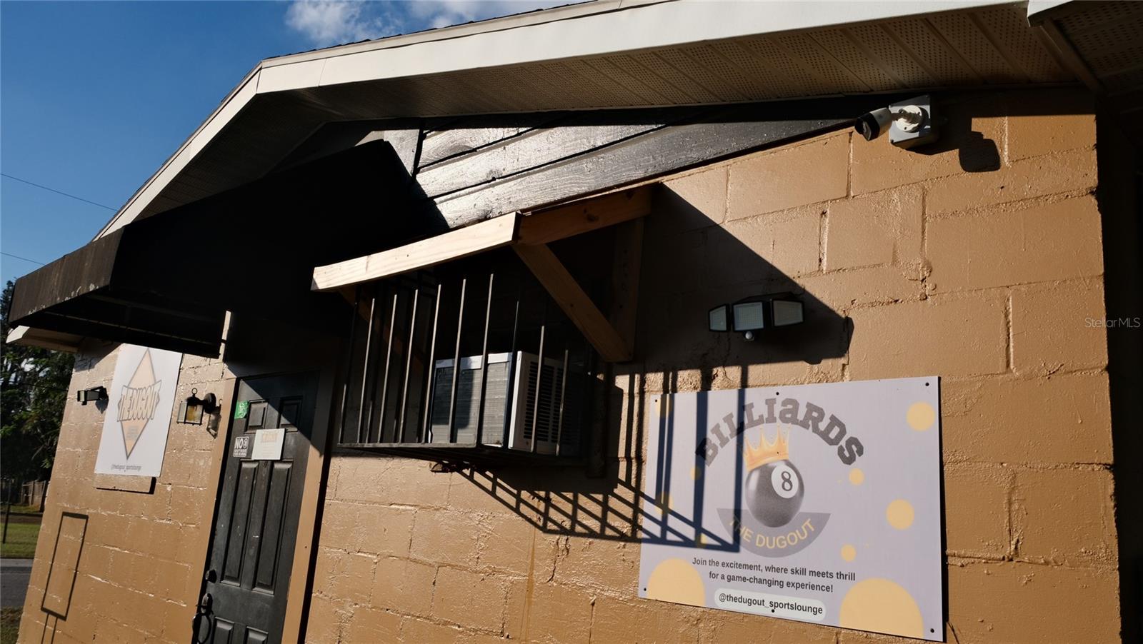 HEADS HARMON SUB - Commercial Sale