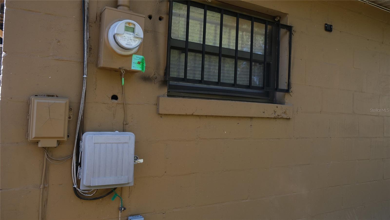 HEADS HARMON SUB - Commercial Sale