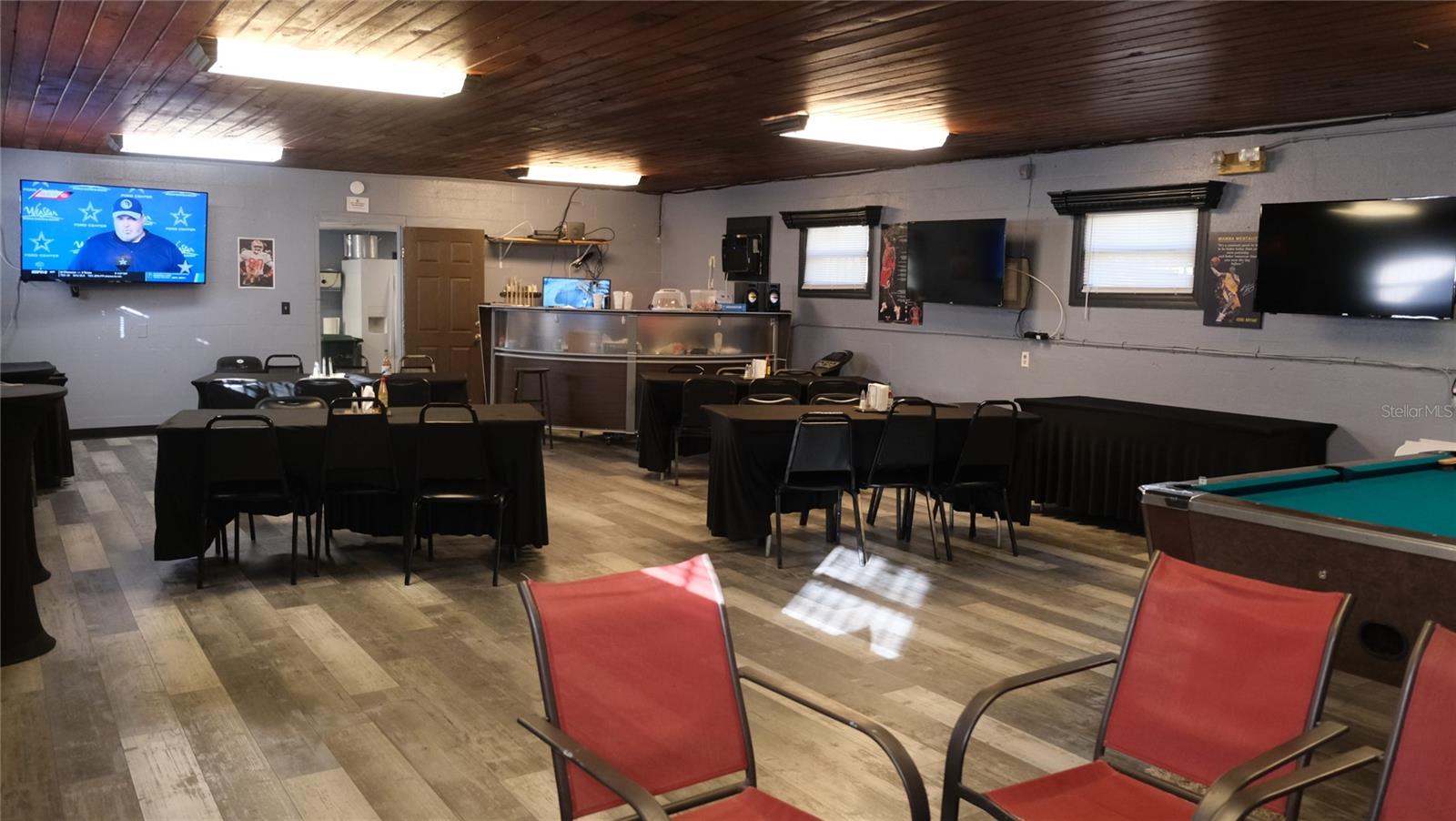 HEADS HARMON SUB - Commercial Sale