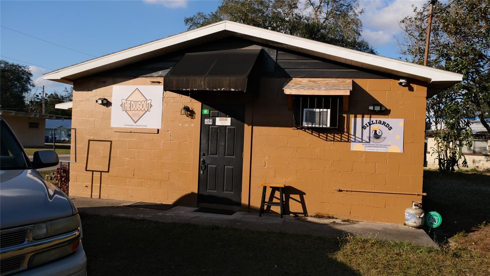 HEADS HARMON SUB - Commercial Sale