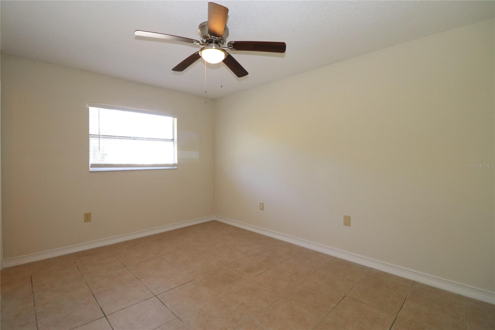 BONNIE BROOK - Residential Lease