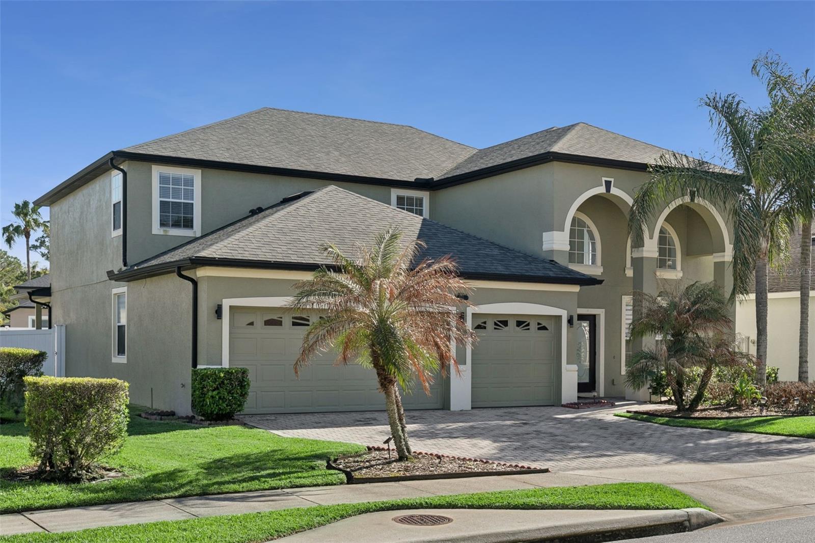 272 PORCHESTER DRIVE