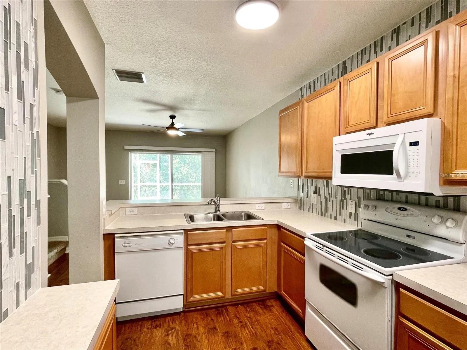 5864 FISHHAWK RIDGE DRIVE