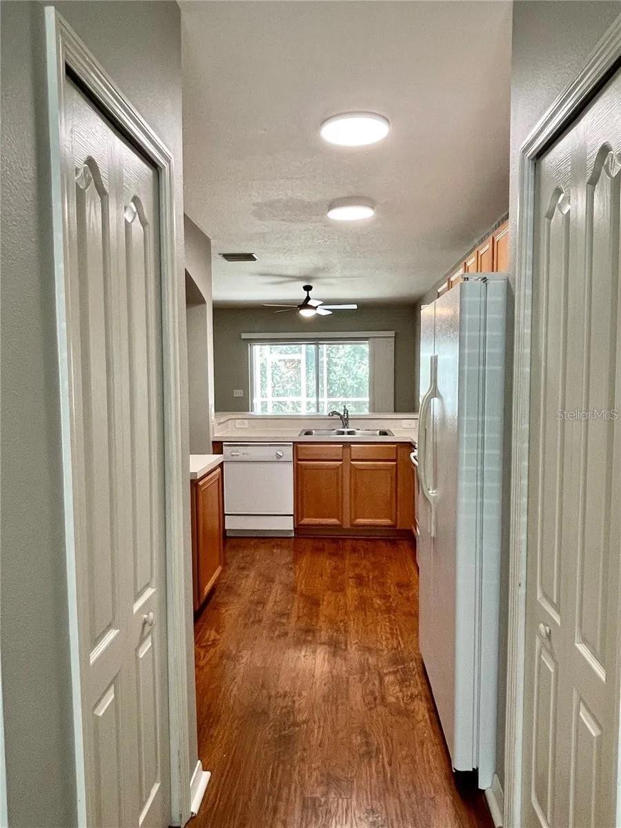 5864 FISHHAWK RIDGE DRIVE