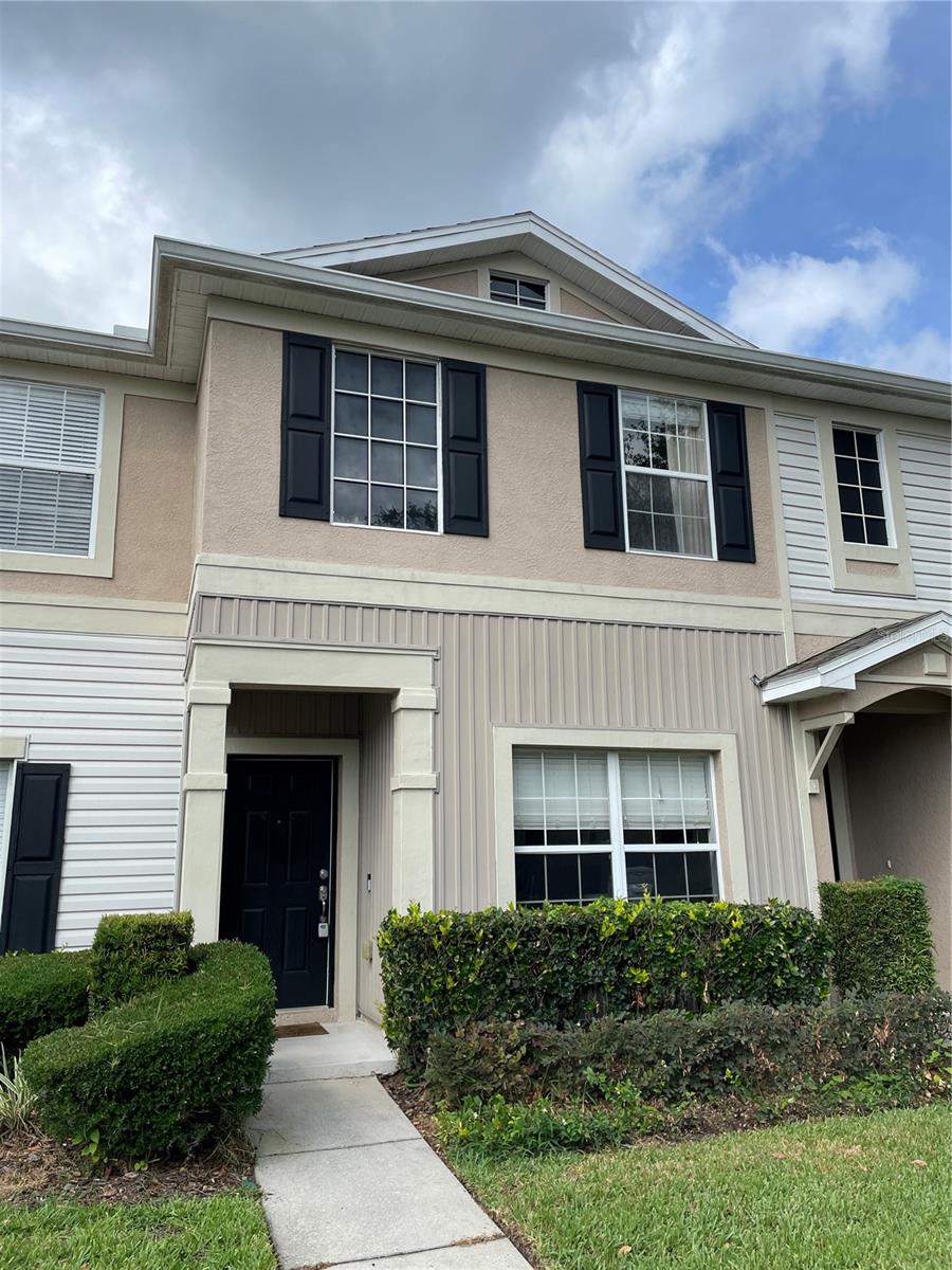 5864 FISHHAWK RIDGE DRIVE