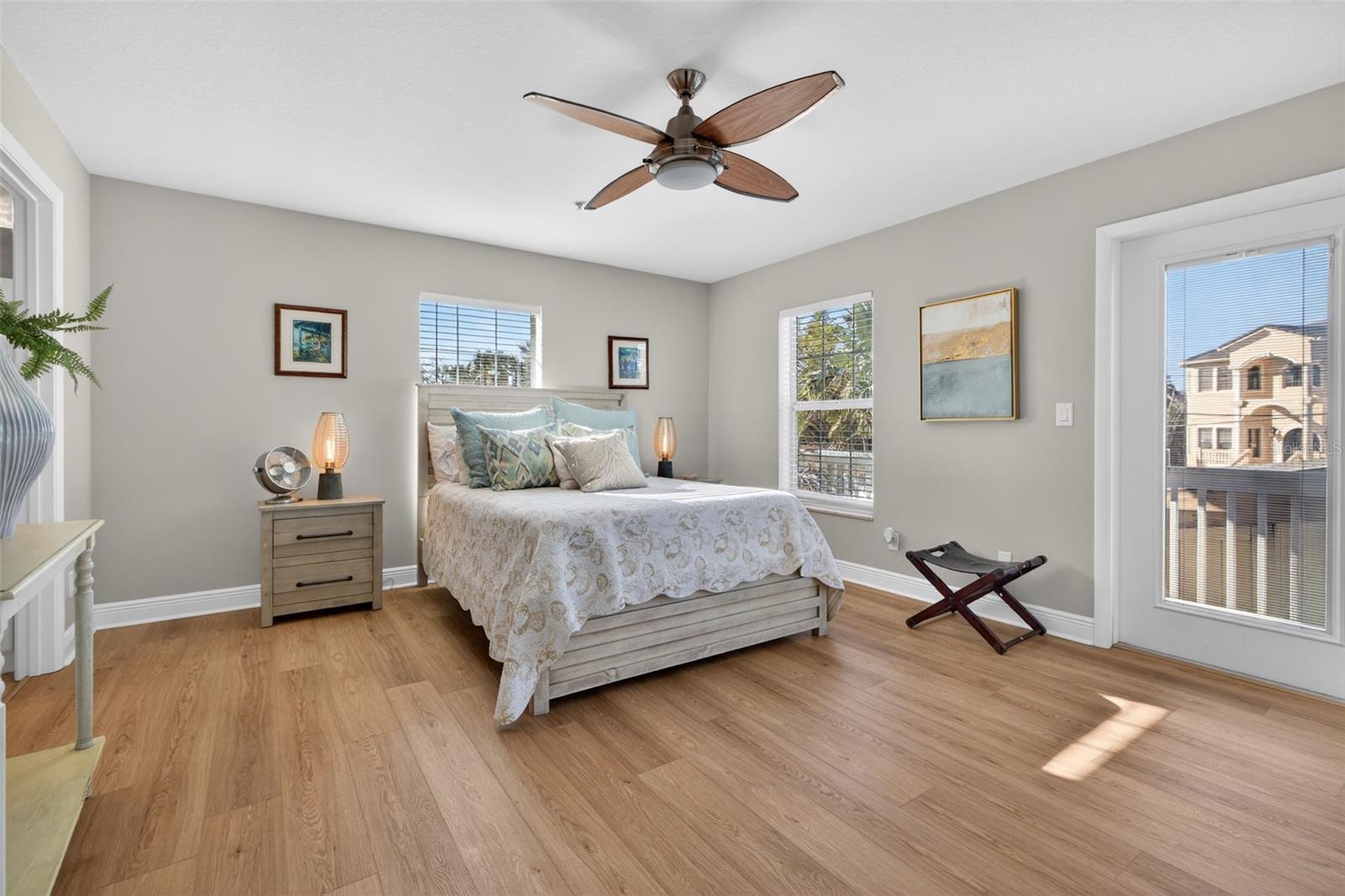 SHORE ACRES EDGEWATER SEC - Residential