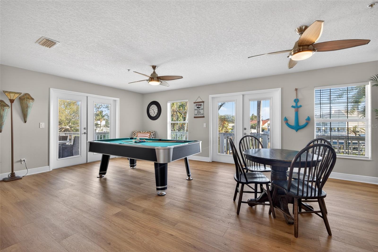 SHORE ACRES EDGEWATER SEC - Residential