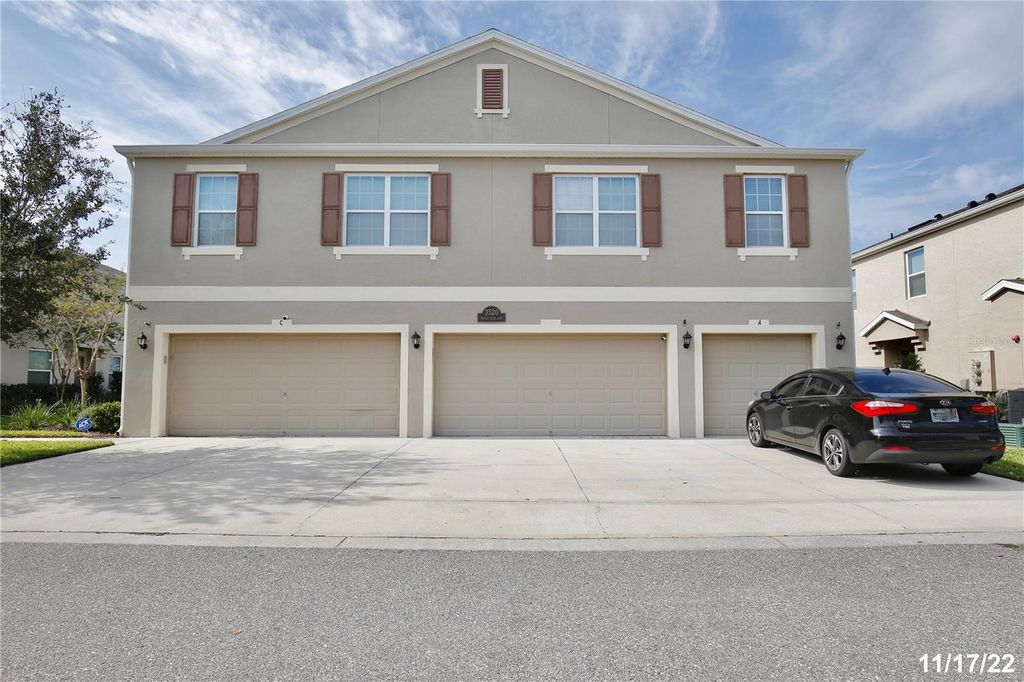 Photo of 3520 Seneca Club Loop #51-102, Orlando, FL 32808 (MLS # O6417359)
