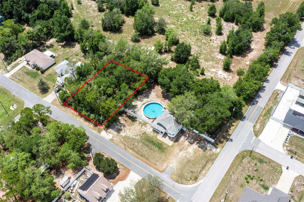 Photo of 000 SE 92nd Terrace, Summerfield, FL 34491 (MLS # GC541598)