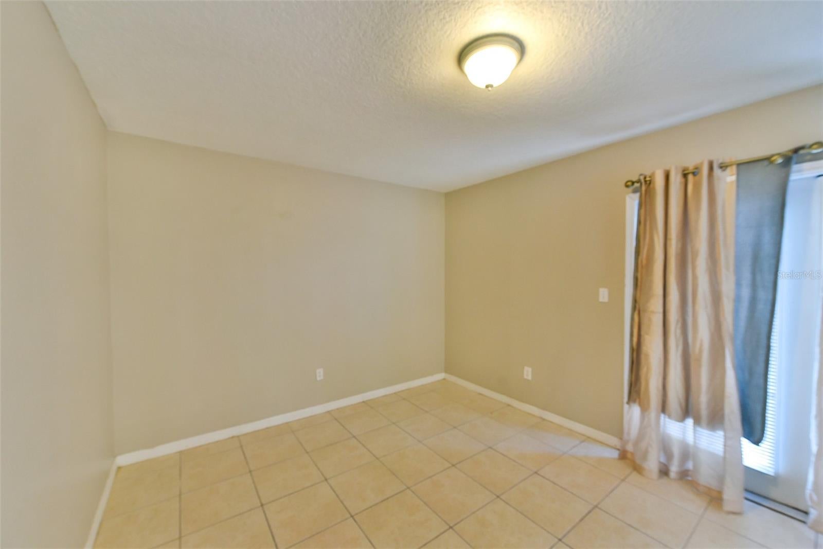 6705 MAGNOLIA POINTE CIRCLE