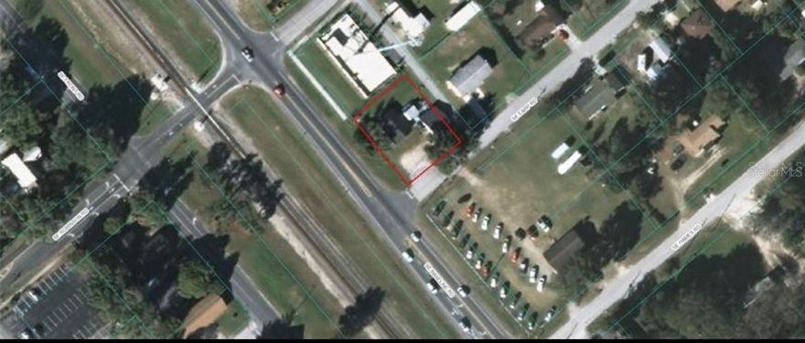 UNIQUE OPPORTUNITY THIS IS A CORNER LOT COMMERICIAL PROPERTY WITH 2 INDIVIDUALS UNITS 2/1 AND 1/1 RENTALS.
THIS PROPERTY SITS ON BASELINE ROAD MINUTES AWAY FROM SHOPPING, SCHOOLS, HOSPITOLS AND I75