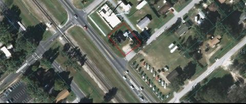 6117 SE EARP ROAD BELLEVIEW FL 34420