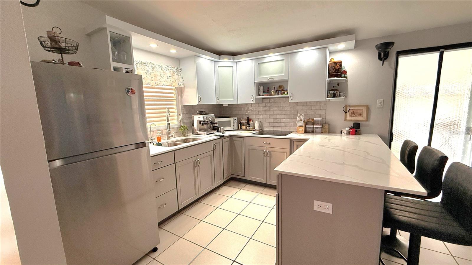 URBANIZACIÓN SANTA RITA II - Residential