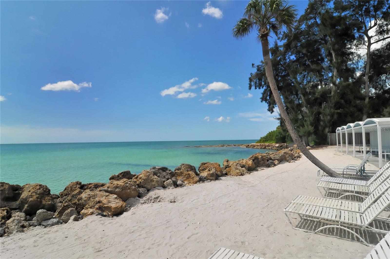 SANDERLING CLUB - Residential