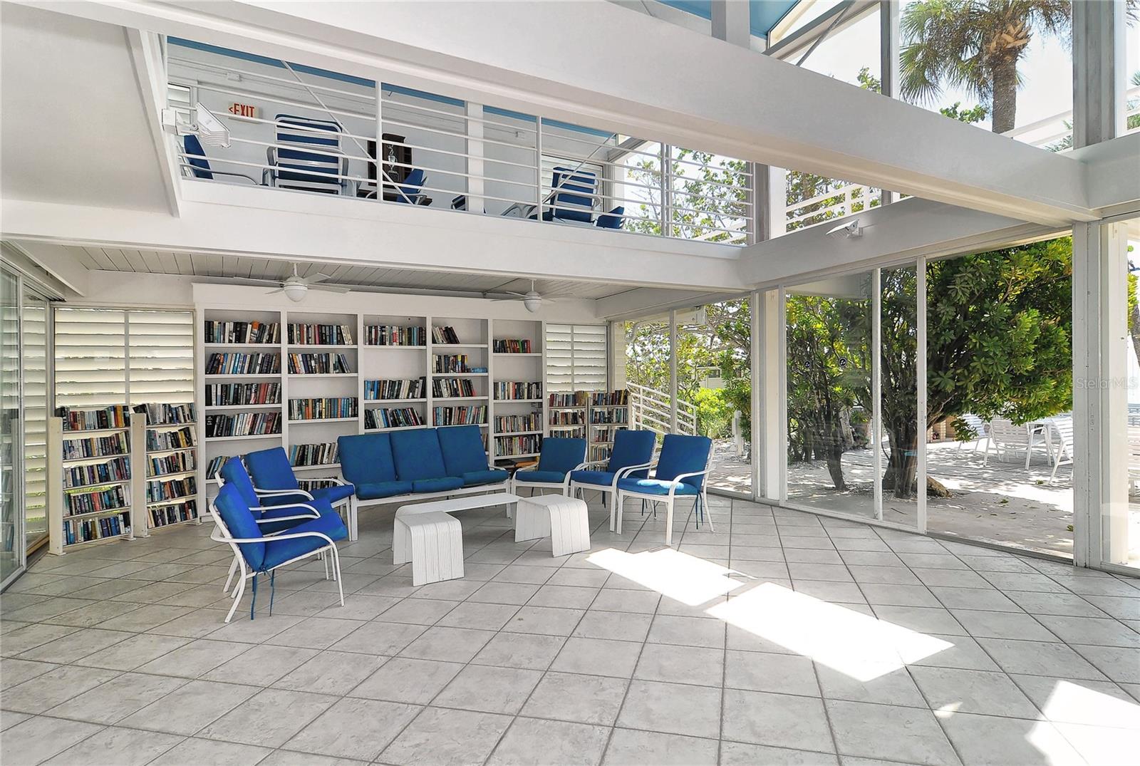 SANDERLING CLUB - Residential