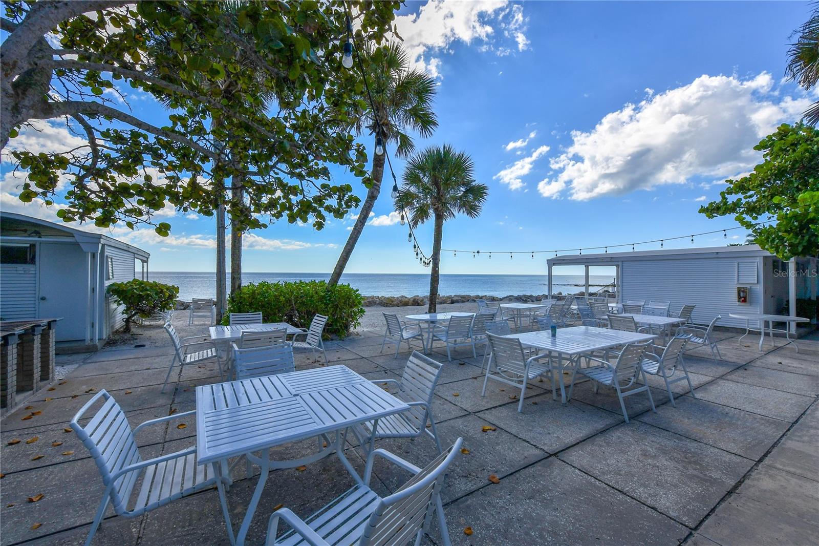 SANDERLING CLUB - Residential