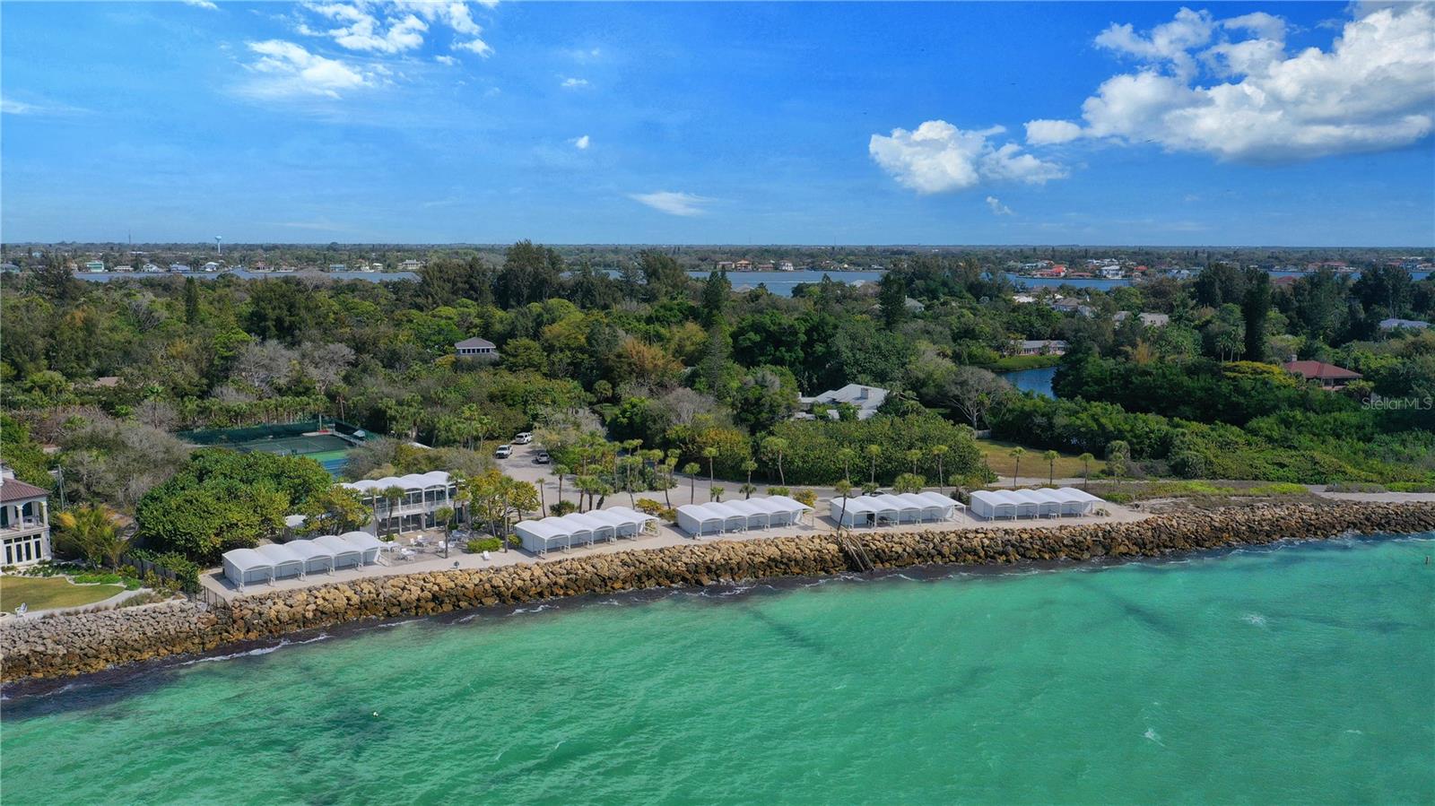 SANDERLING CLUB - Residential