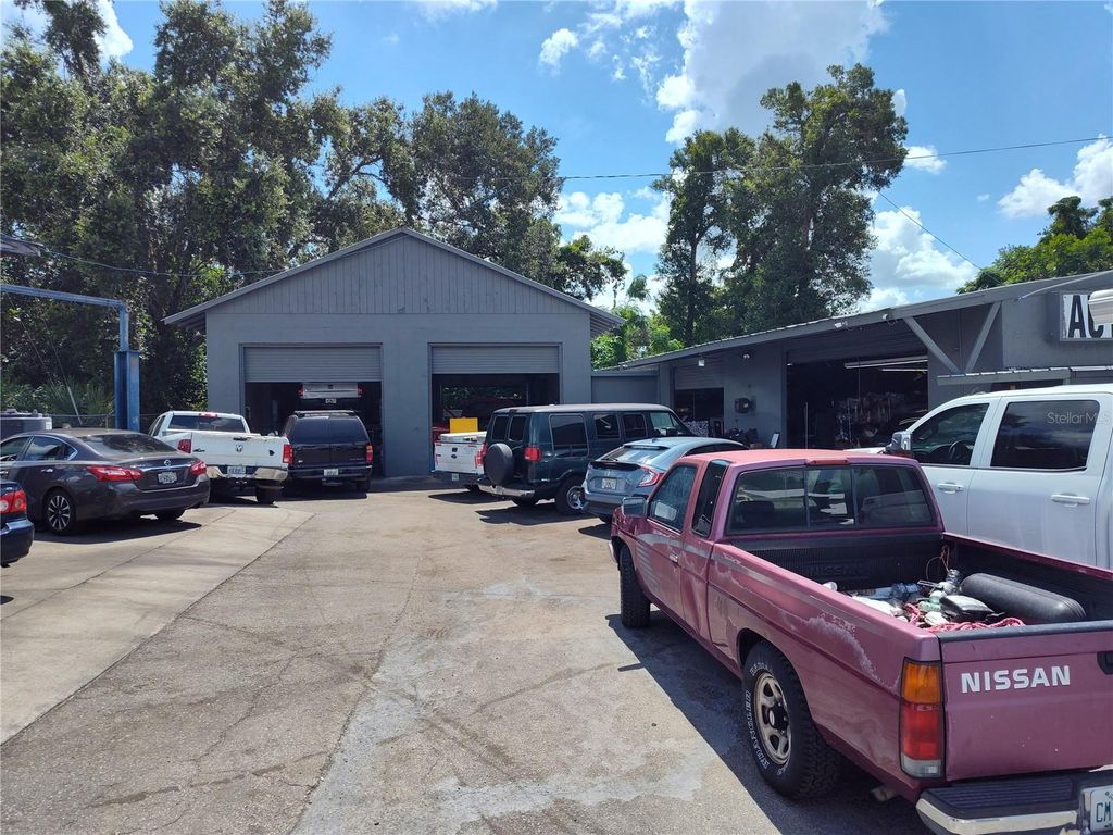 Photo of 1814 S Parsons Avenue, Seffner, FL 33584 (MLS # TB8419134)