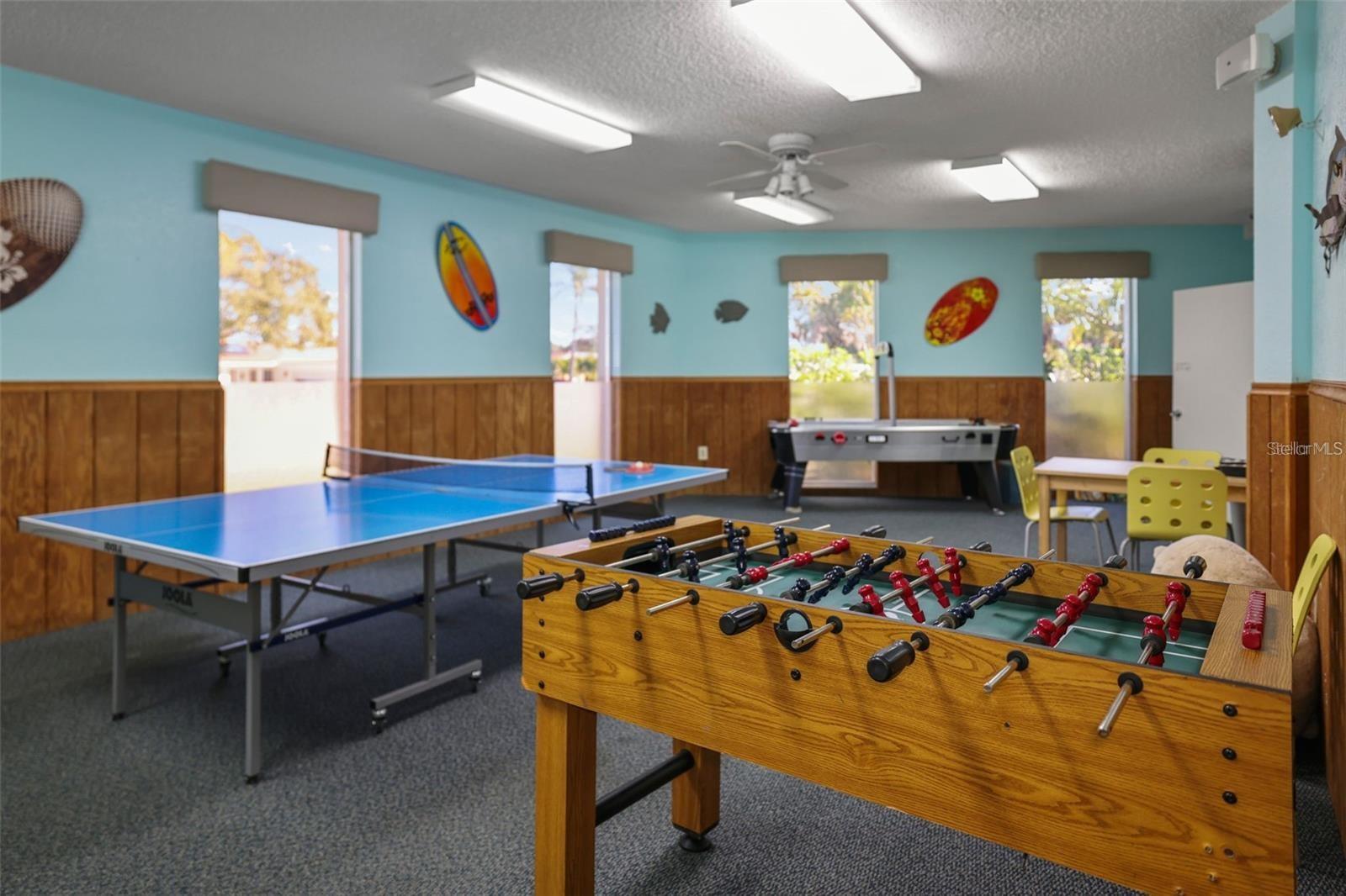 IMPERIAL POINT CONDO - Residential