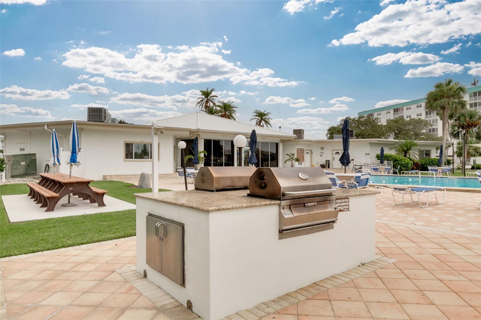 IMPERIAL POINT CONDO - Residential