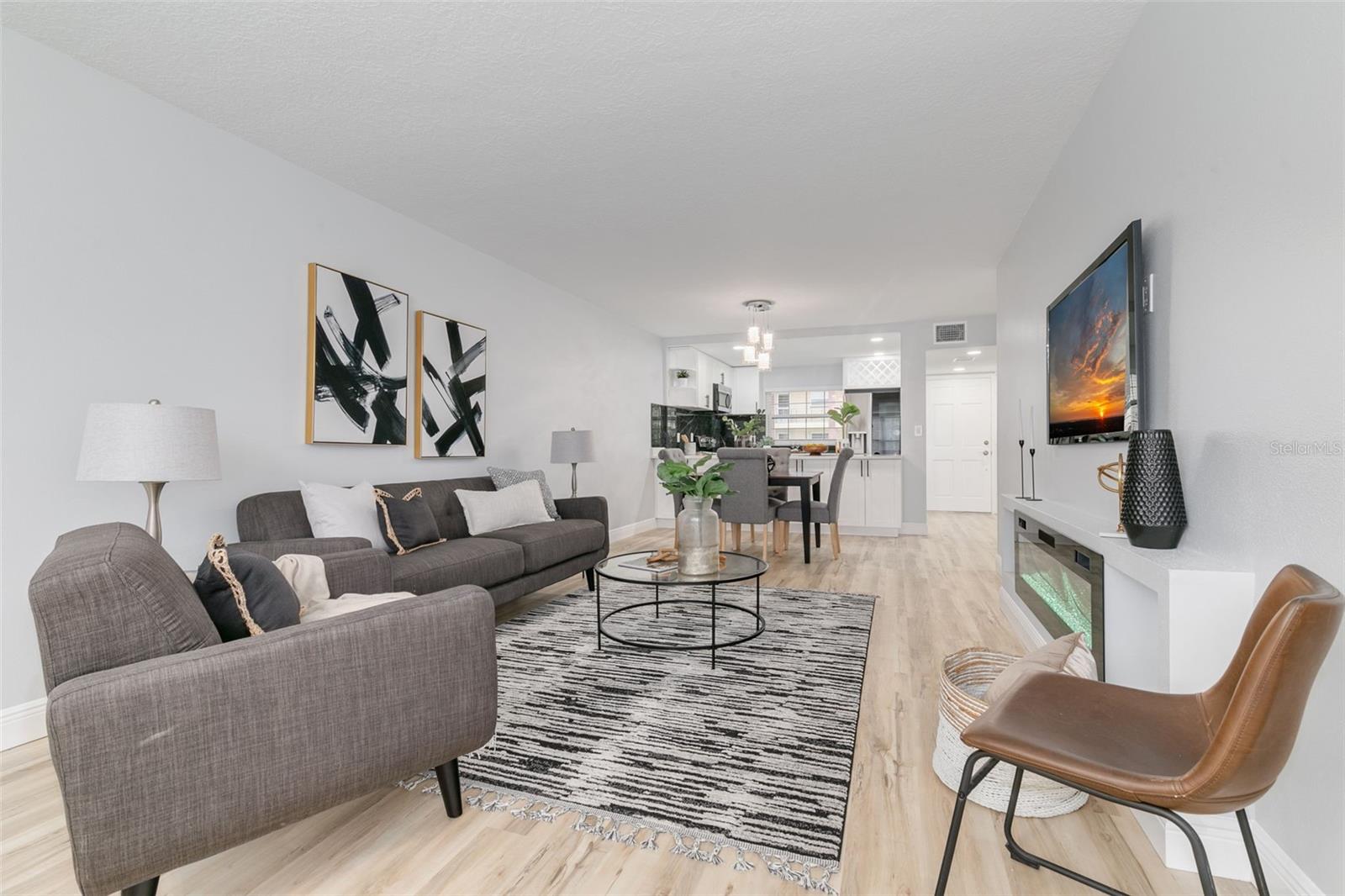 IMPERIAL POINT CONDO - Residential