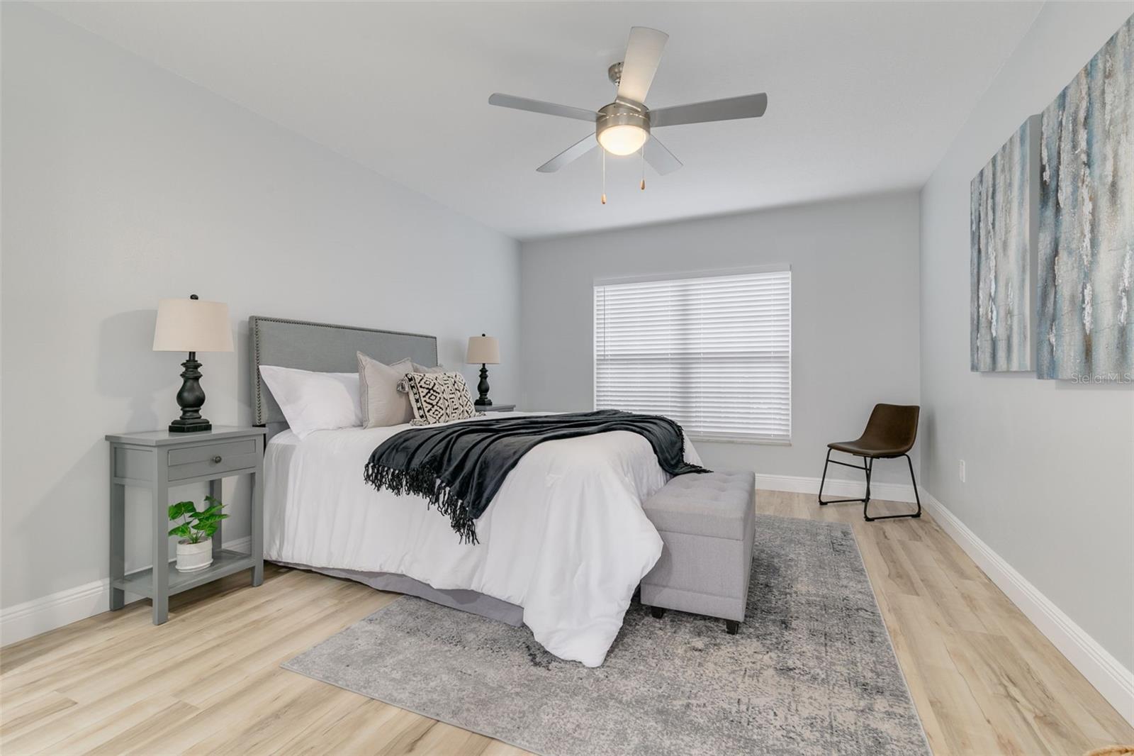 IMPERIAL POINT CONDO - Residential