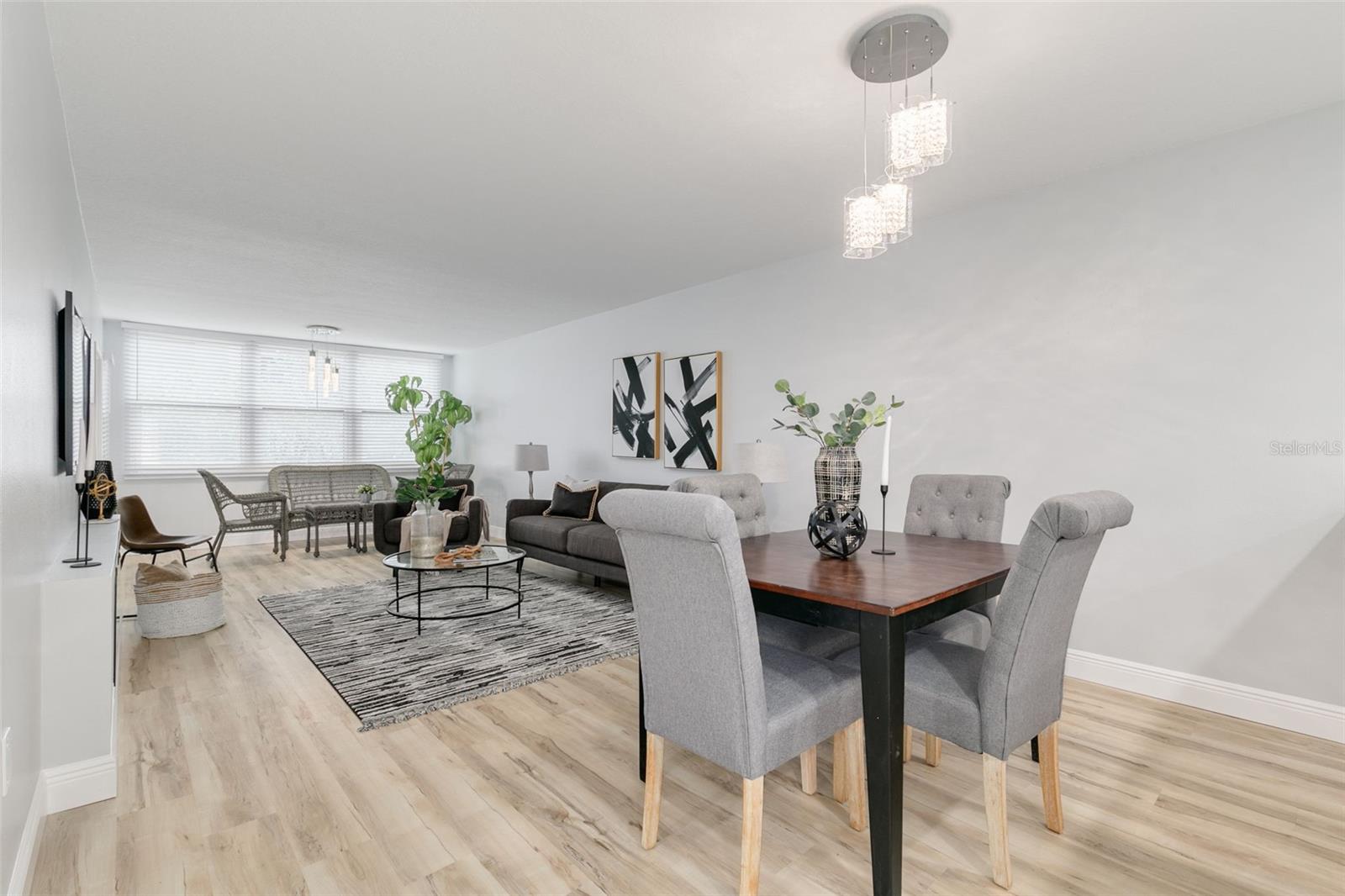 IMPERIAL POINT CONDO - Residential