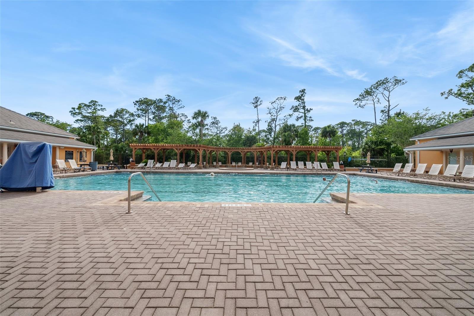 FAIRWAYS EDGE/GRAND HAVEN - Residential