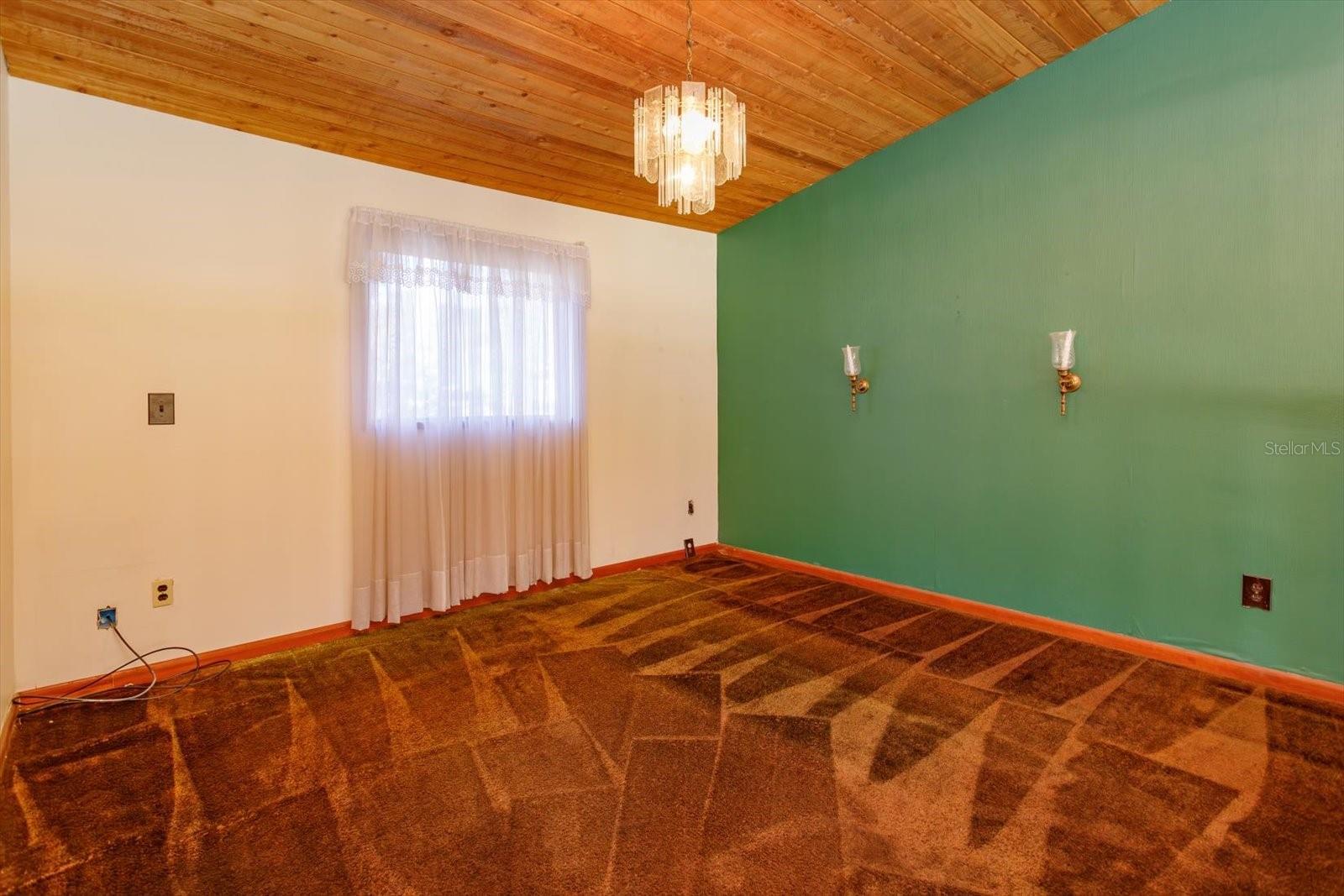 SHADOW LAKE WOODS - Residential