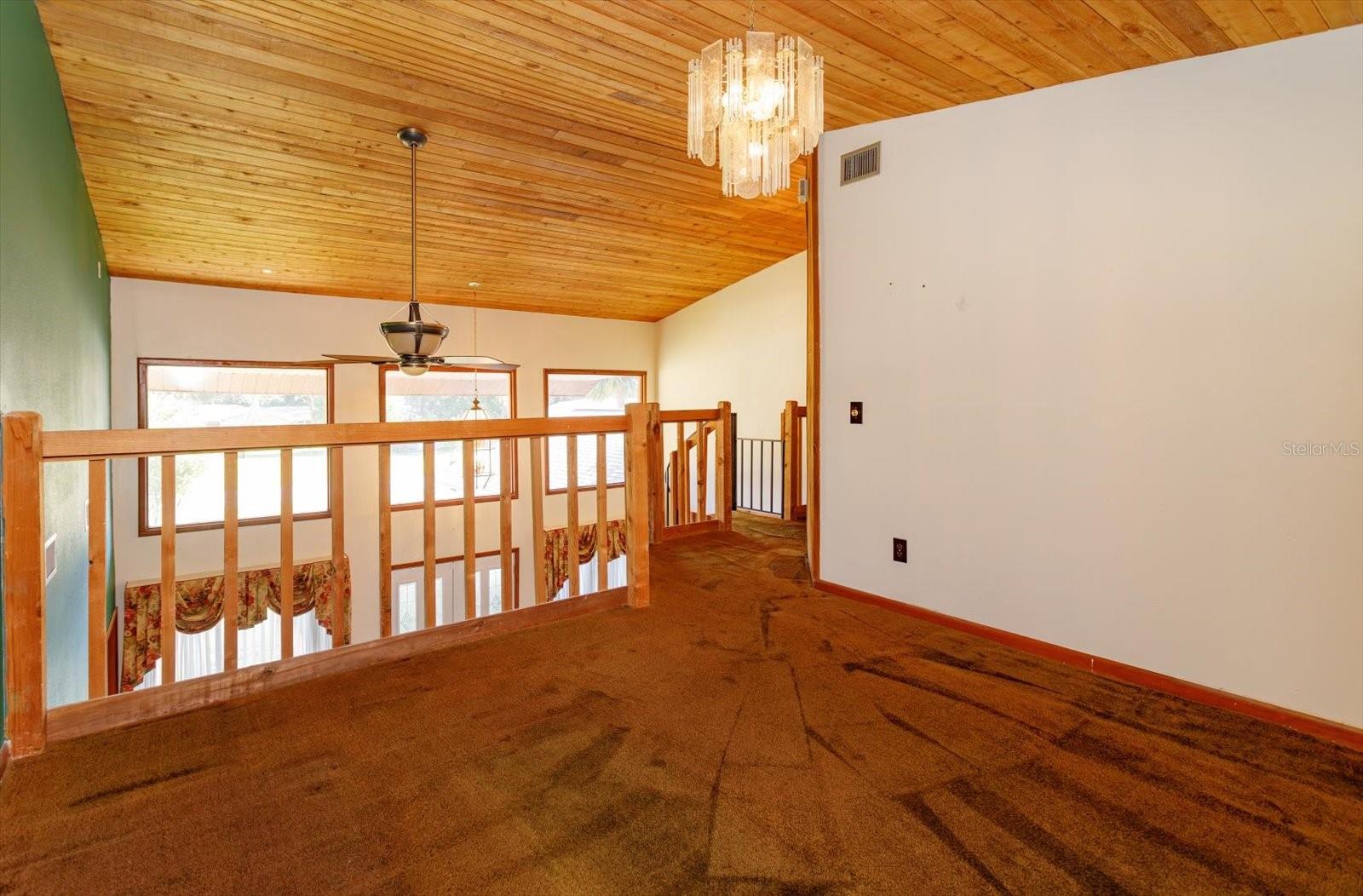 SHADOW LAKE WOODS - Residential